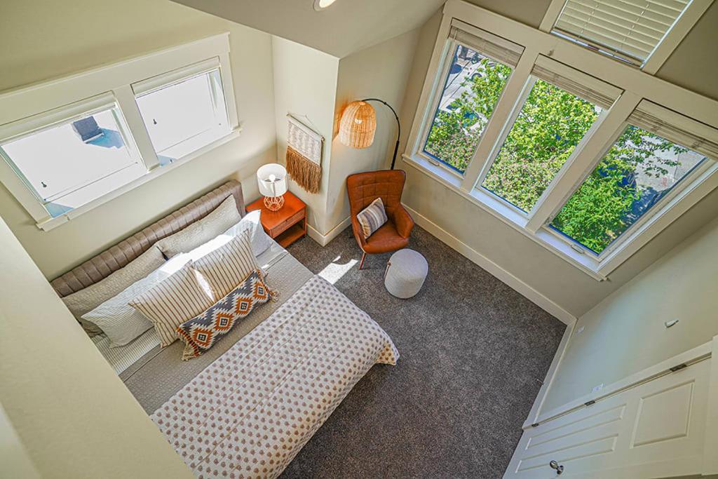 Exquisite Central Townhome With Spacious Loft And Gourmet Kitchen Seattle Exterior foto